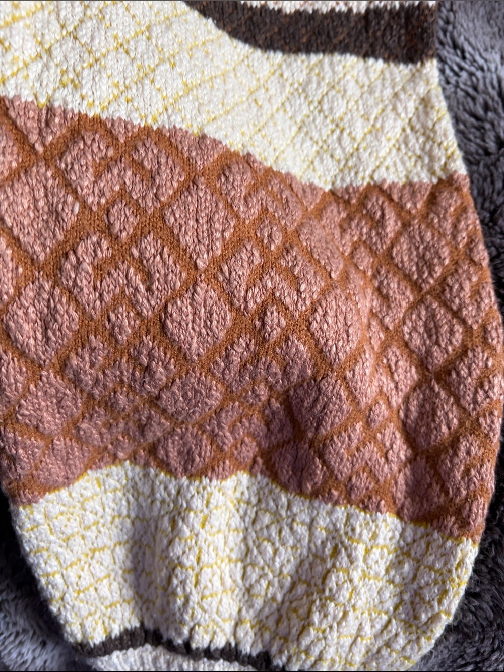 Black Tape_ Multicolor Patchwork Knit Cardigan in Cream, Brown & Yellow - Picture 4 of 11